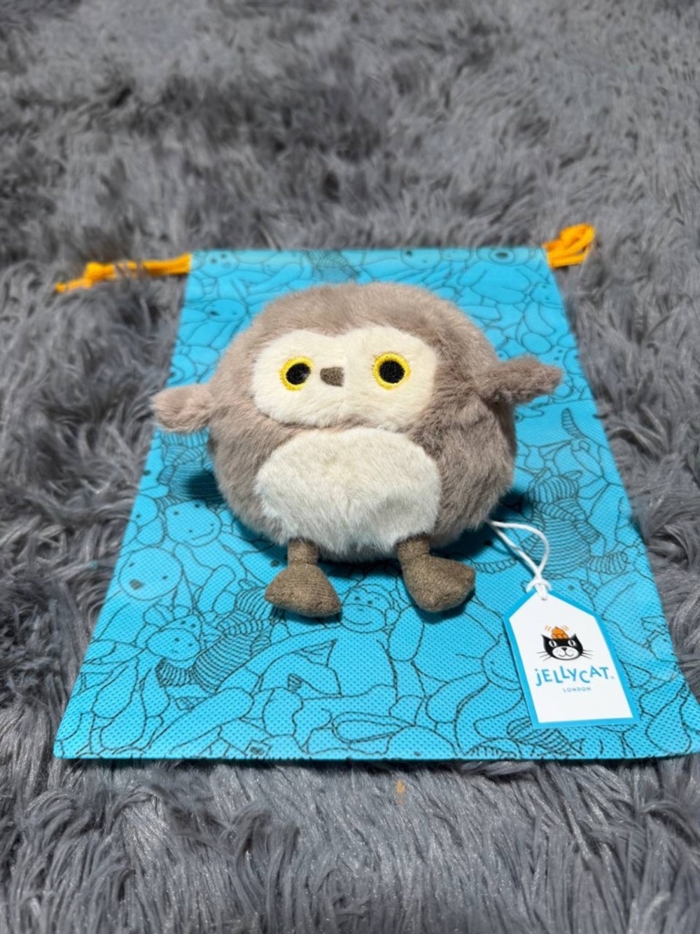 Jellycat Barn Owling plush